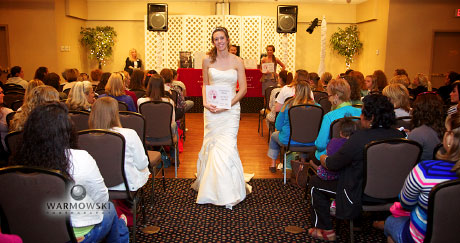 Modeling wedding dress, http://www.warmowskiphoto.com