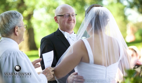 Wedding of Amy & Brad at the bride's family home in rural Springfield. Wedding photography by Tiffany & Steve of Warmowski Photography.