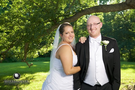 Outdoor wedding portraits, wedding of Amy & Brad at the bride's family home in rural Springfield. Wedding photography by Tiffany & Steve of Warmowski Photography.